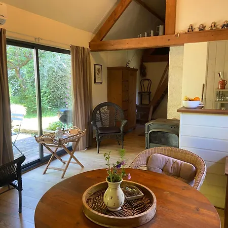 Le Jardin Sauvage Bed & Breakfast