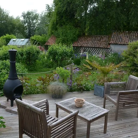 Couette-café Le Jardin Sauvage *