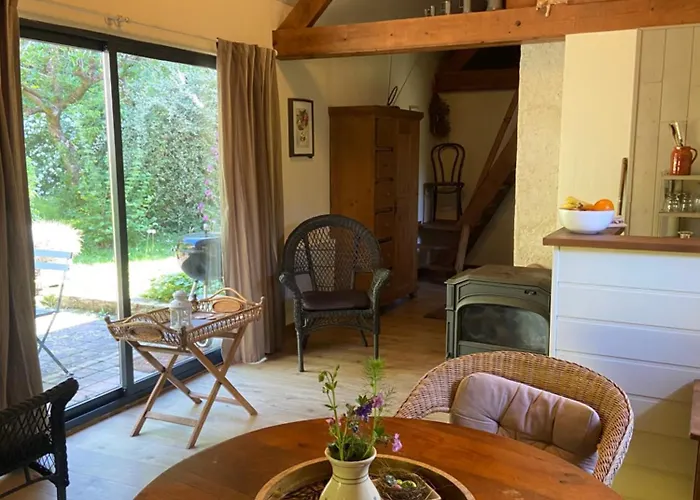 Le Jardin Sauvage Bed & Breakfast